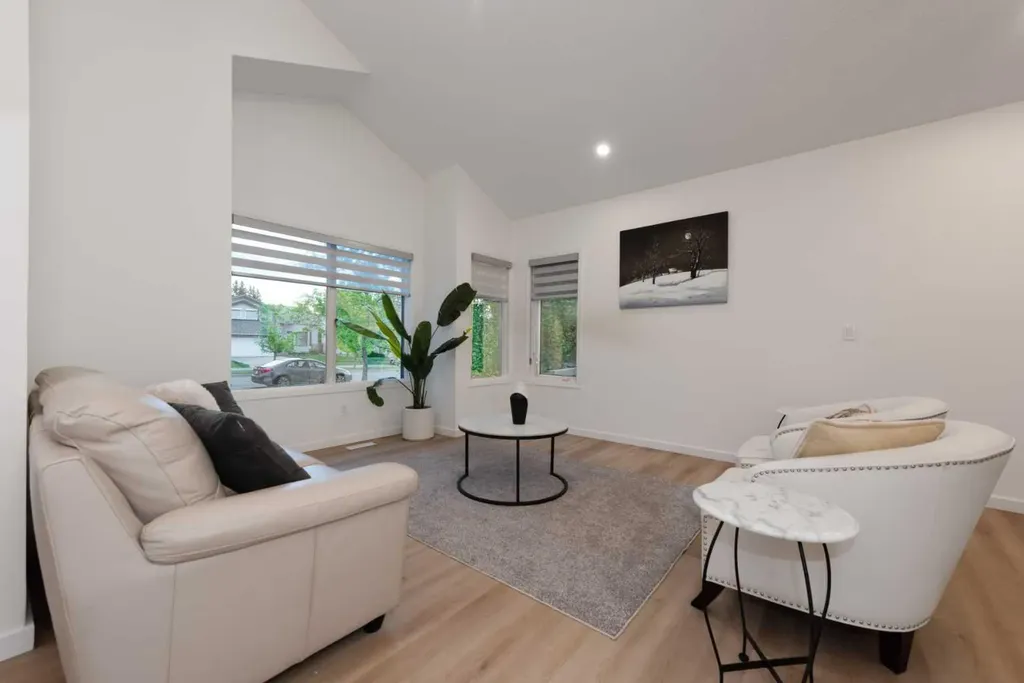 8266 Edgebrook Drive Calgary AB T3A 4N1