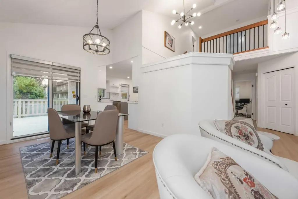 8266 Edgebrook Drive Calgary AB T3A 4N1