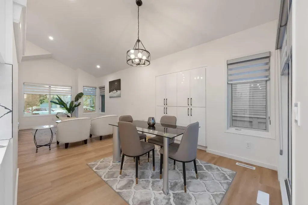 8266 Edgebrook Drive Calgary AB T3A 4N1