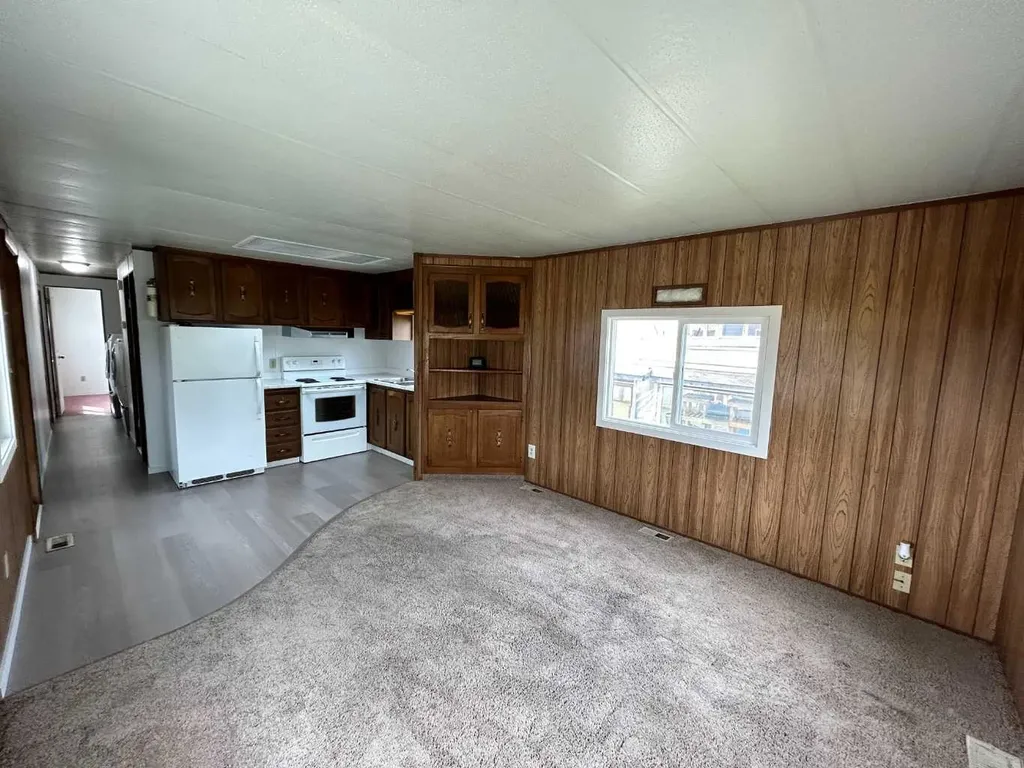 441 2 Street Suffield AB T0J 2N0