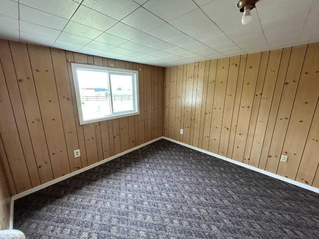 441 2 Street Suffield AB T0J 2N0