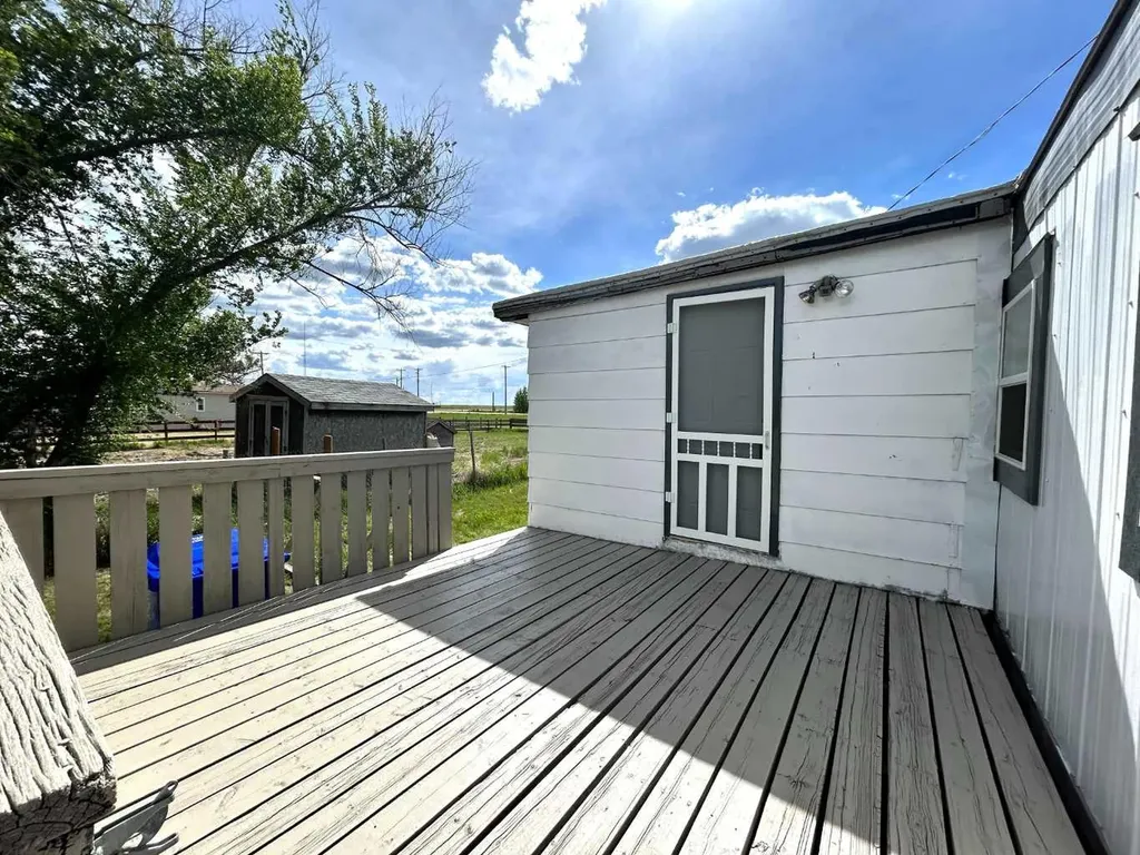 441 2 Street Suffield AB T0J 2N0