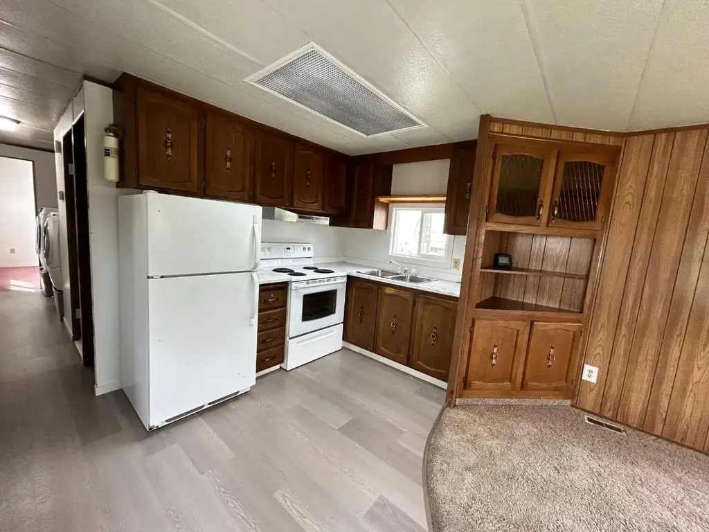 441 2 Street Suffield AB T0J 2N0