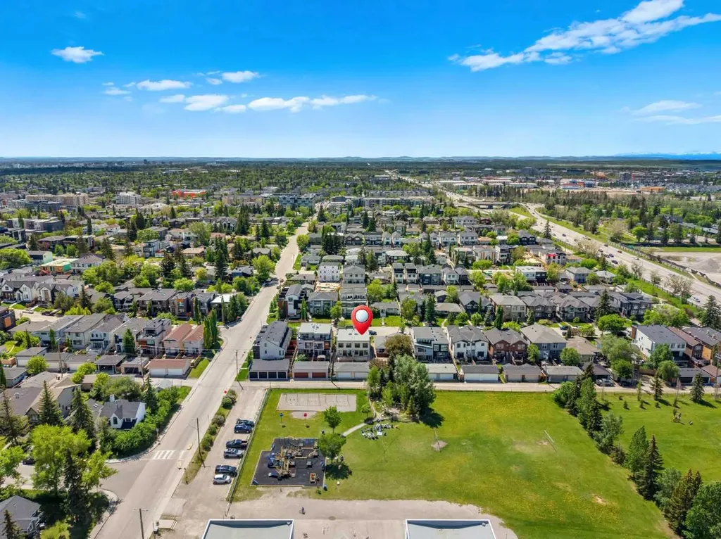 2412 28 Avenue SW Calgary AB T2T 1K9