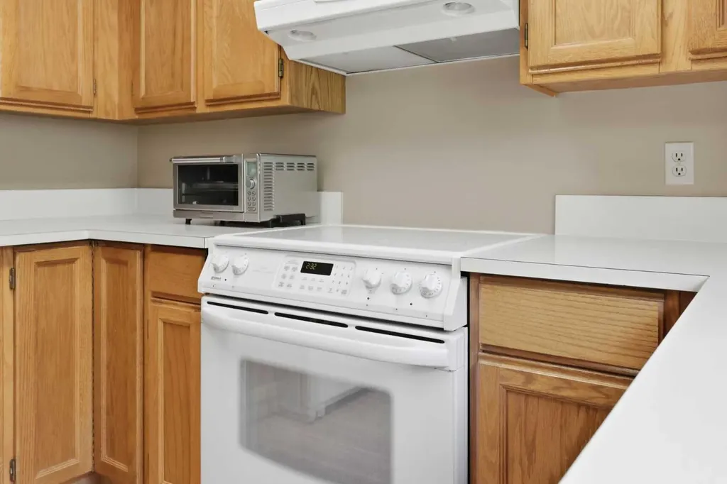 232 Hawkcliff Way NW Calgary AB T3G 2T4