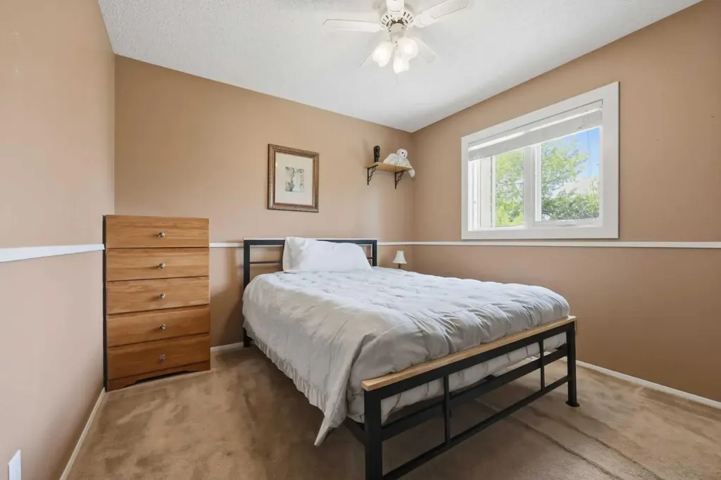 232 Hawkcliff Way NW Calgary AB T3G 2T4