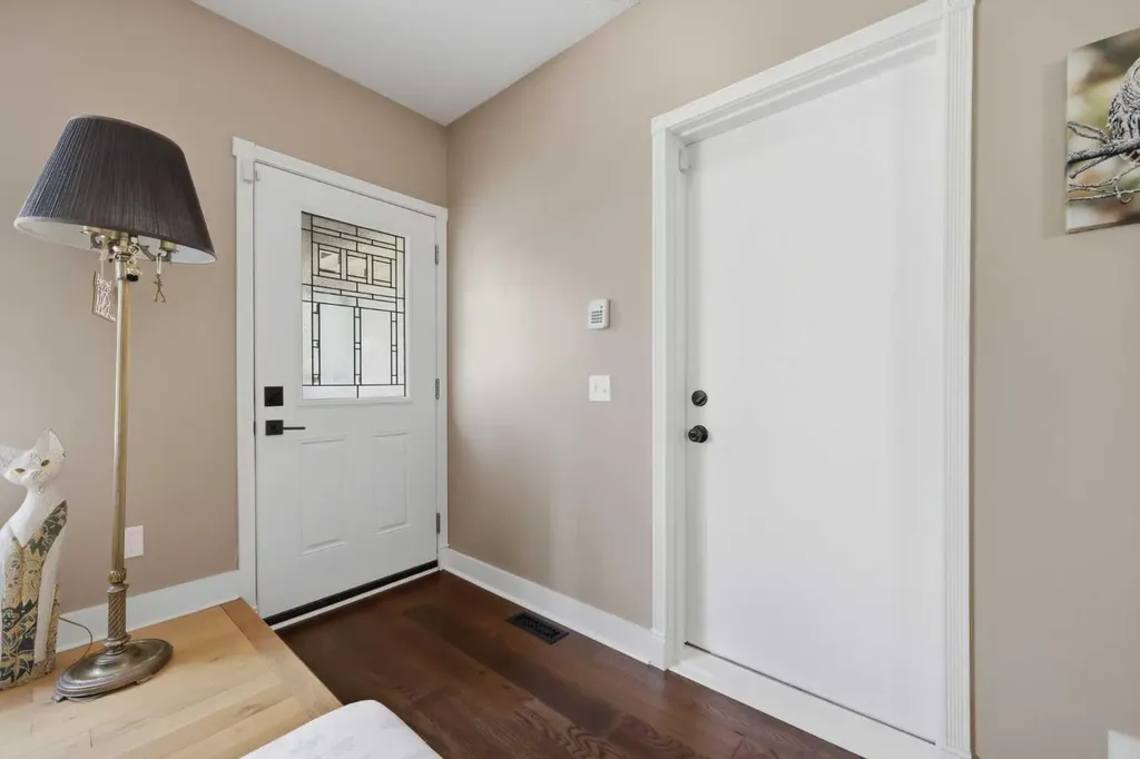 232 Hawkcliff Way NW Calgary AB T3G 2T4