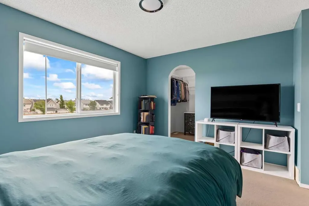 103 Copperfield Heights SE Calgary AB T2Z 4R5