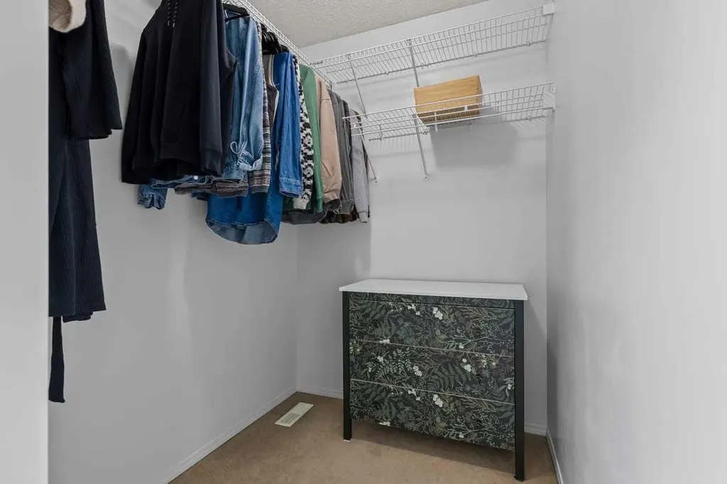 103 Copperfield Heights SE Calgary AB T2Z 4R5