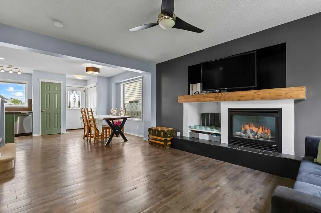 103 Copperfield Heights SE Calgary AB T2Z 4R5