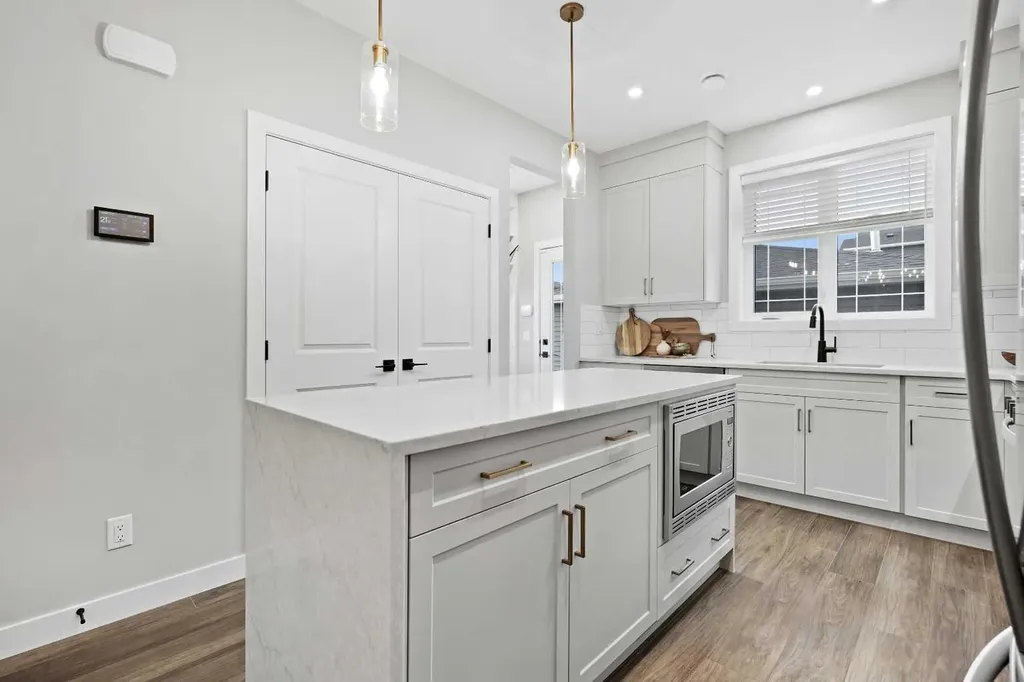 98 Ambleridge Avenue NW Calgary AB T3P3G4
