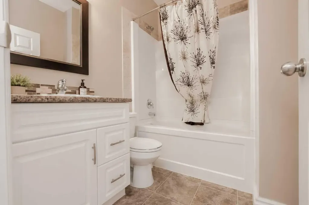 7017 115b Street Grande Prairie AB T8W0J1