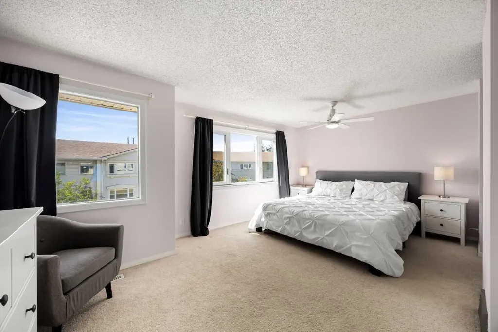 723 Queenston Terrace SE Calgary AB T2J 6H4