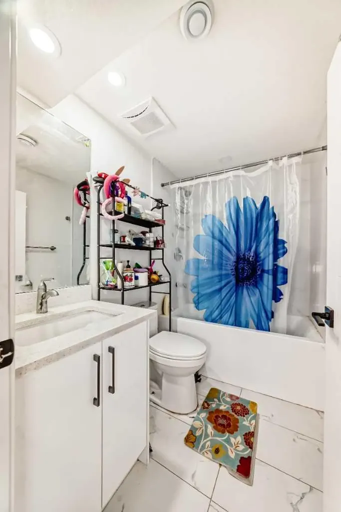 5912 Dalton Drive NW Calgary AB T3A 1C6
