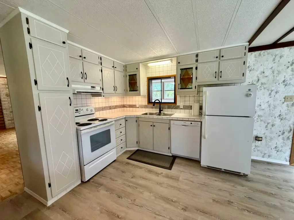393045 Range Road 4-5 Rural Clearwater County AB T0M 0M0