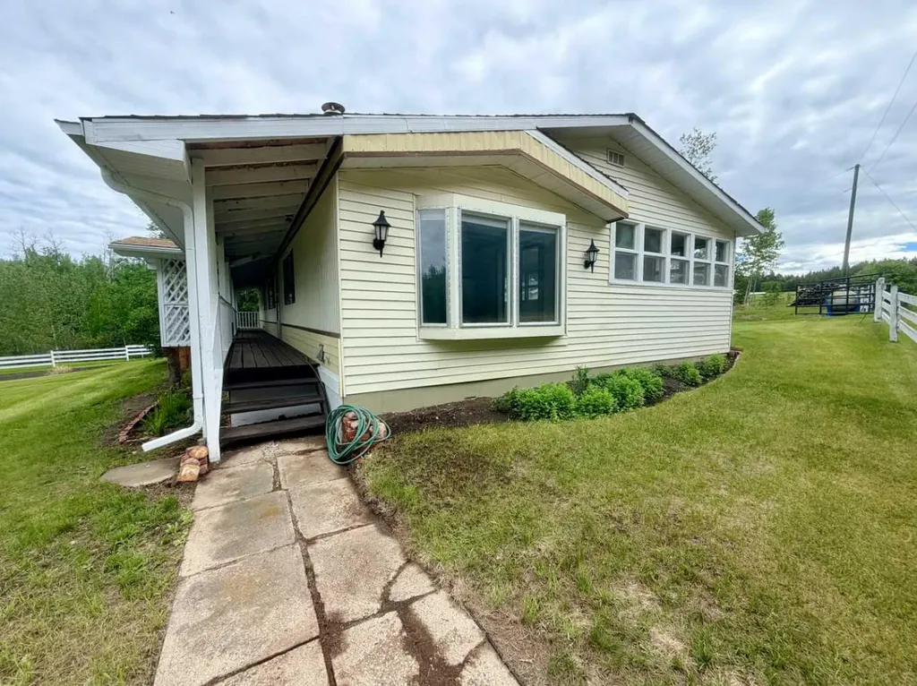 393045 Range Road 4-5 Rural Clearwater County AB T0M 0M0