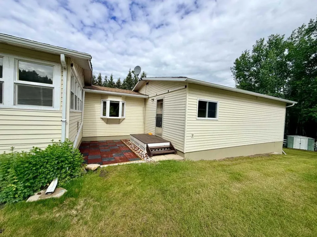 393045 Range Road 4-5 Rural Clearwater County AB T0M 0M0