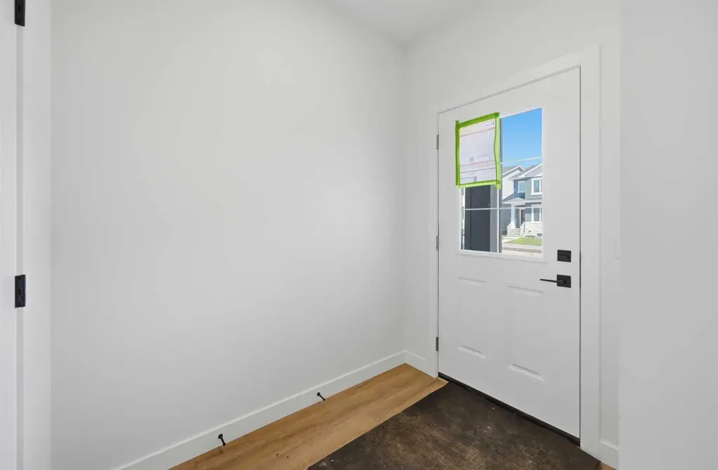 8557 Huxbury Drive Calgary AB T2A 4Y1