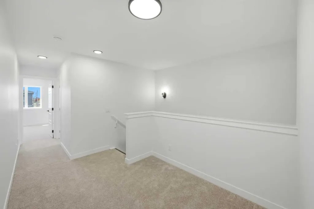 8557 Huxbury Drive Calgary AB T2A 4Y1