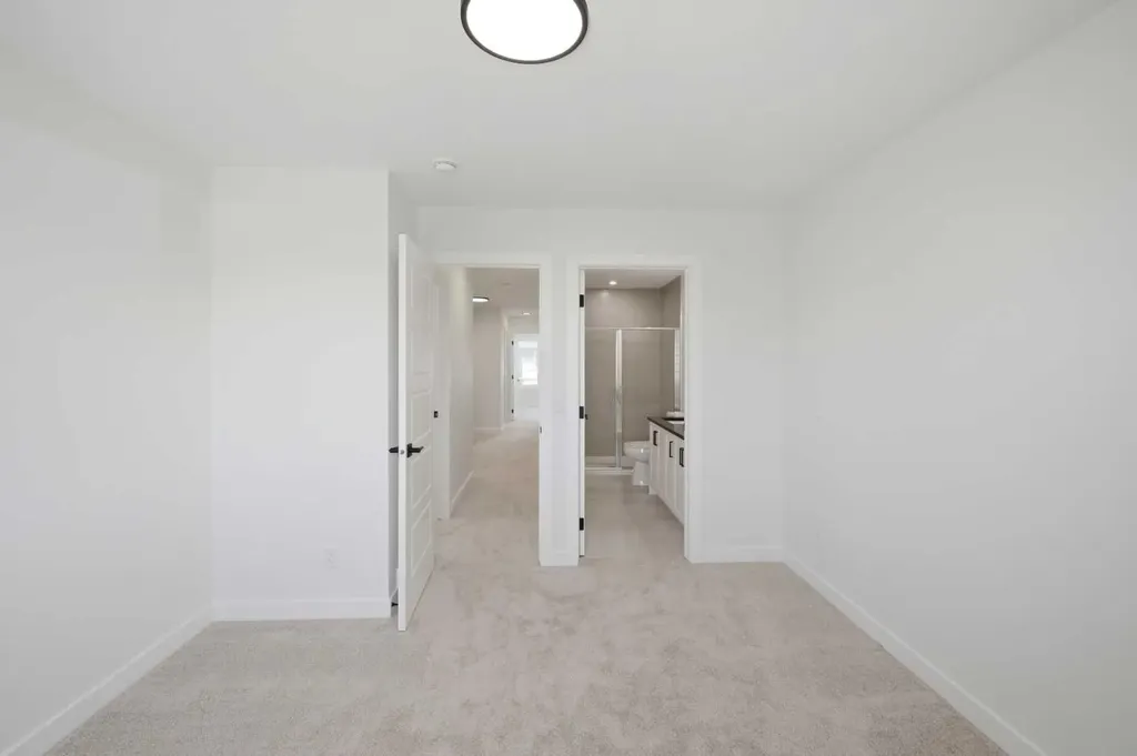 8557 Huxbury Drive Calgary AB T2A 4Y1