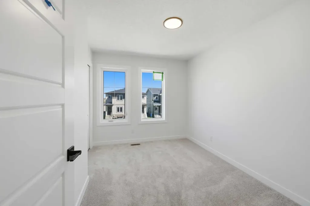 8557 Huxbury Drive Calgary AB T2A 4Y1