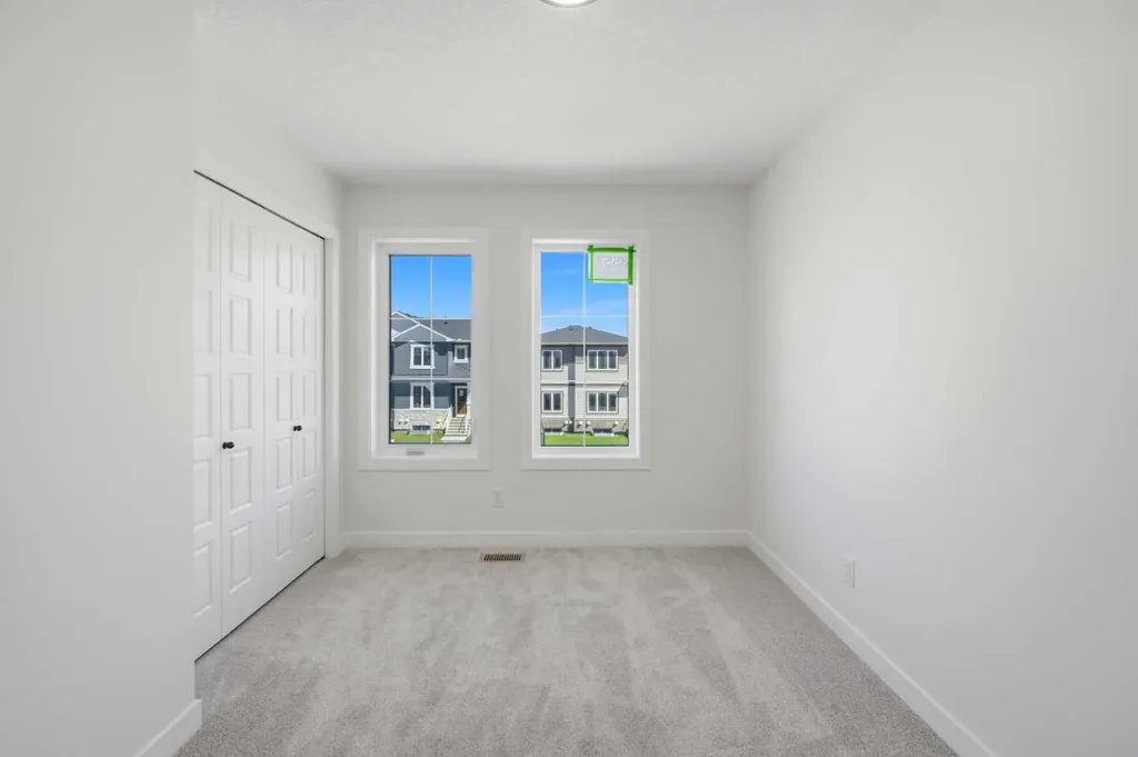 8557 Huxbury Drive Calgary AB T2A 4Y1