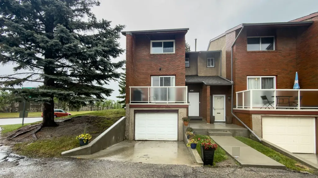 1305 Glenmore Trail Calgary AB T2V4Y8