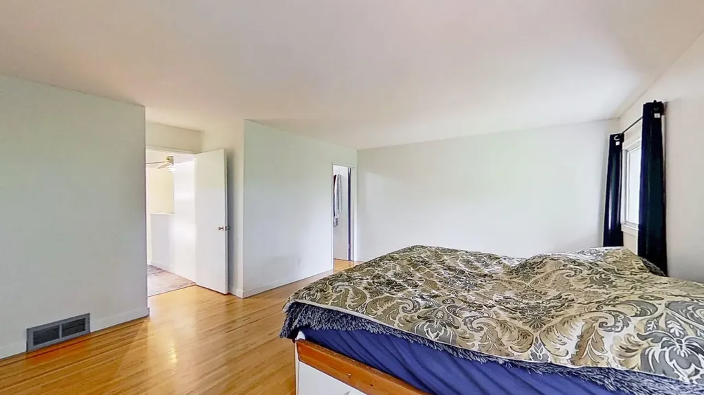 1305 Glenmore Trail Calgary AB T2V4Y8