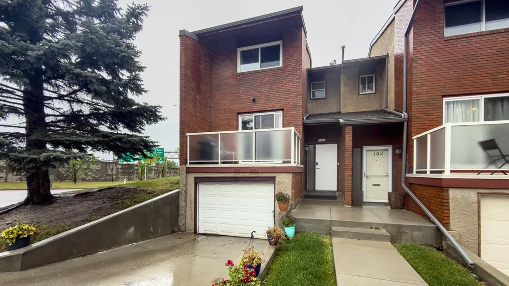 1305 Glenmore Trail Calgary AB T2V4Y8