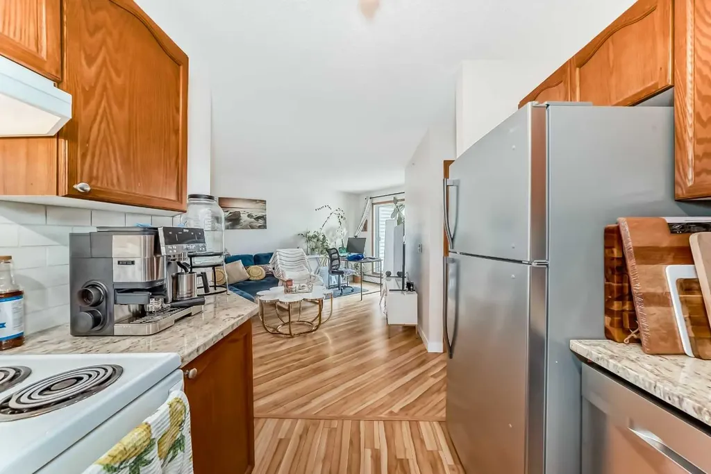 7 Somervale View SW Calgary AB T2Y 4A9