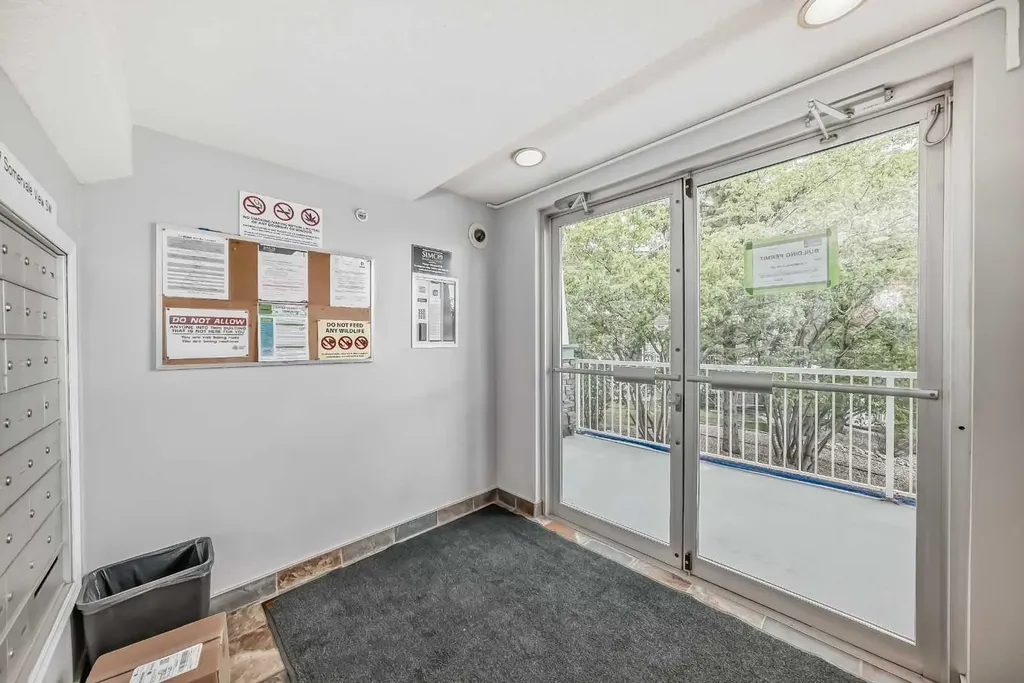 7 Somervale View SW Calgary AB T2Y 4A9