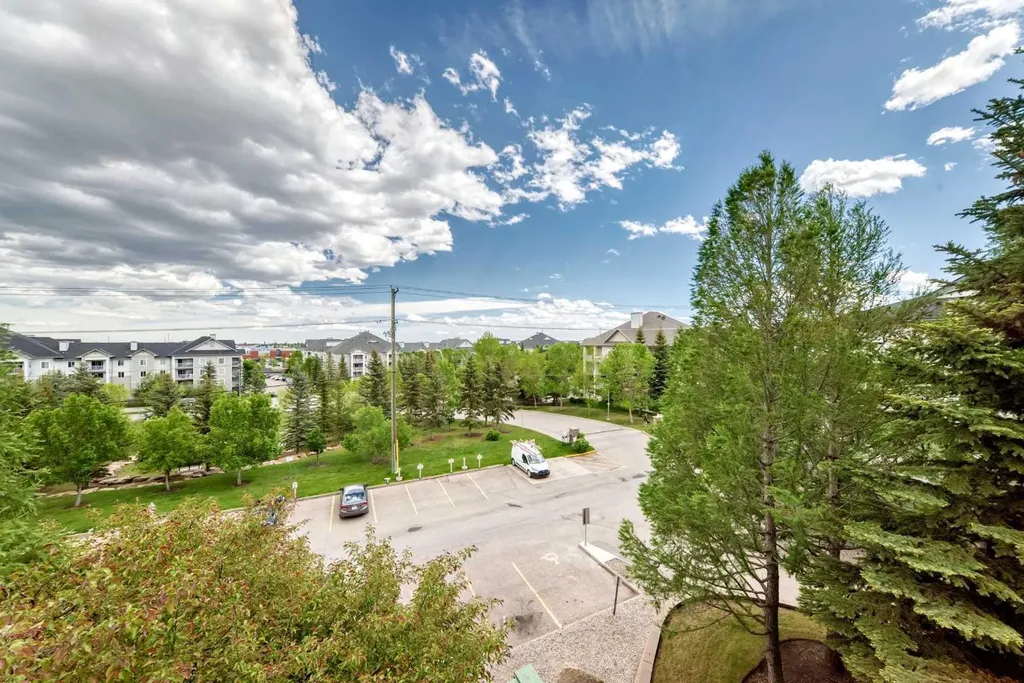 7 Somervale View SW Calgary AB T2Y 4A9