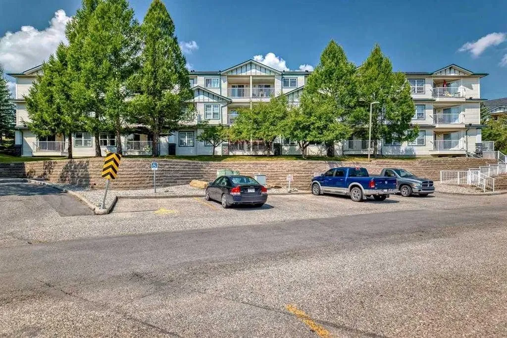 7 Somervale View SW Calgary AB T2Y 4A9