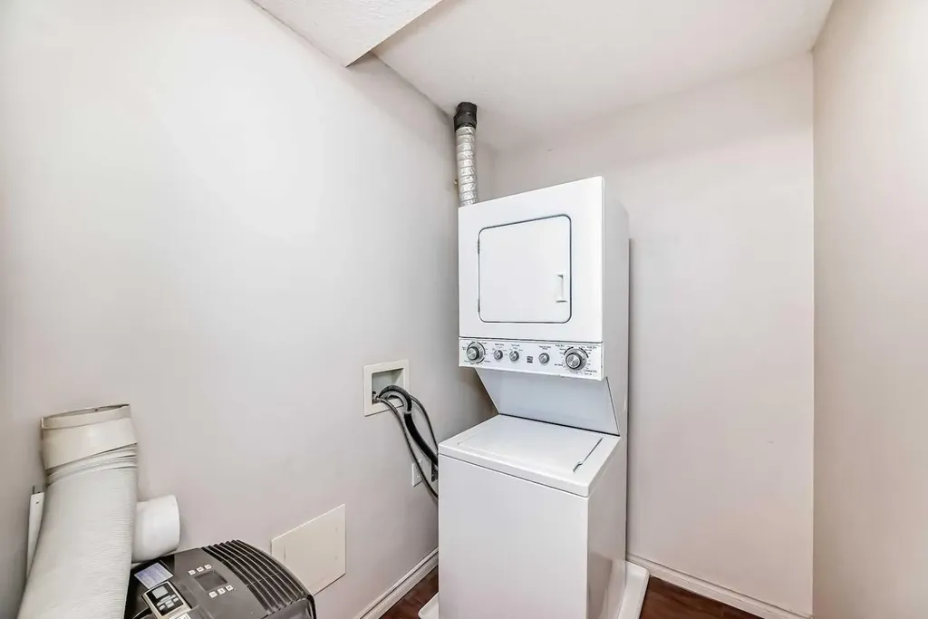 7 Somervale View SW Calgary AB T2Y 4A9