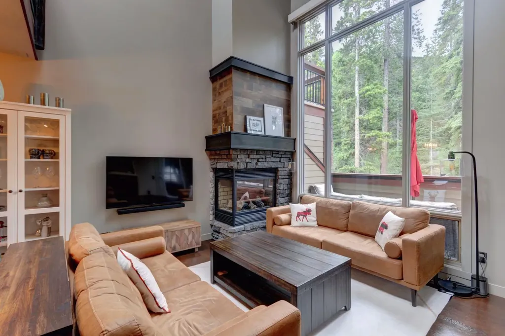 107 Armstrong Place Canmore AB T1W 0A5