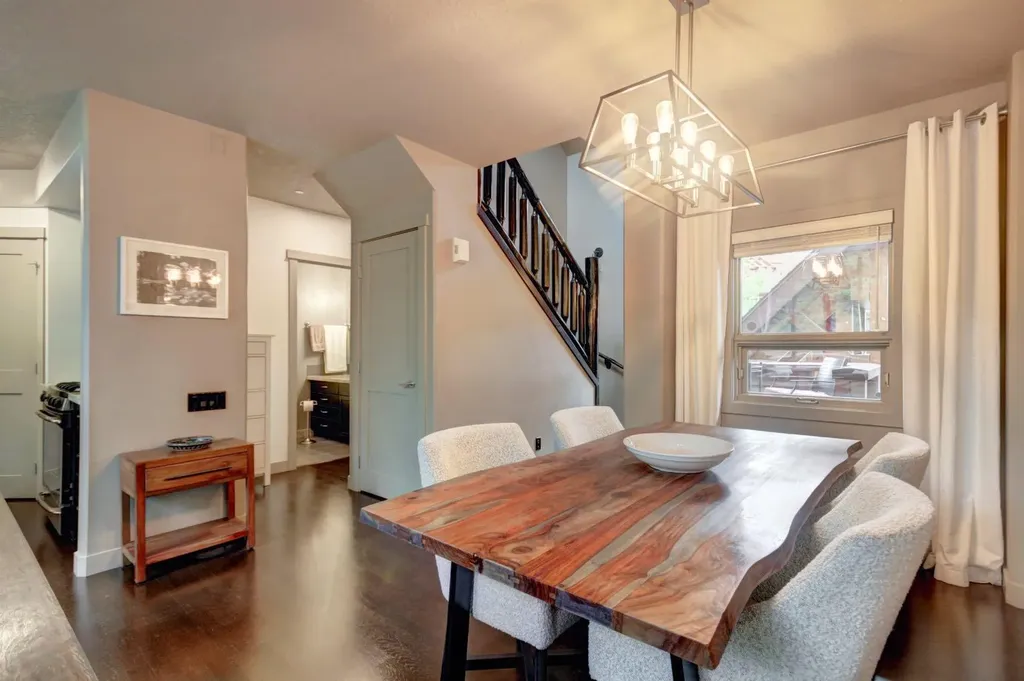 107 Armstrong Place Canmore AB T1W 0A5