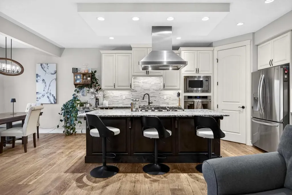 39 Nolanfield Crescent NW Calgary AB T3R 0L7