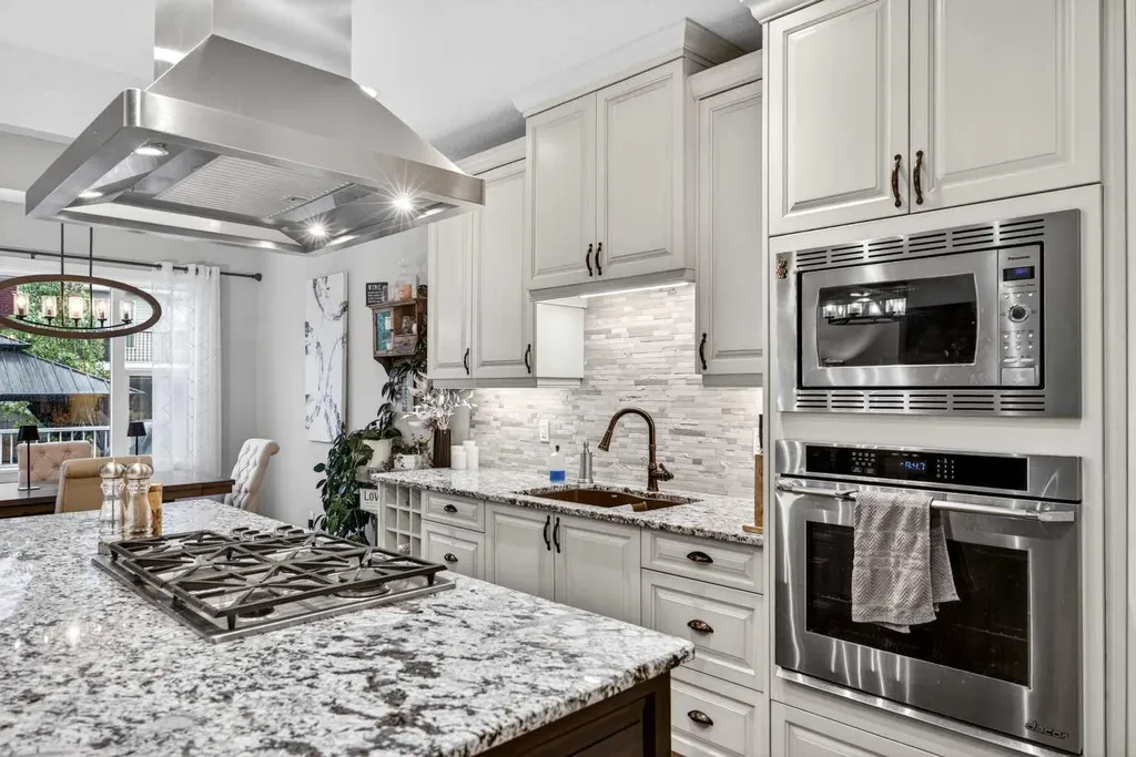 39 Nolanfield Crescent NW Calgary AB T3R 0L7