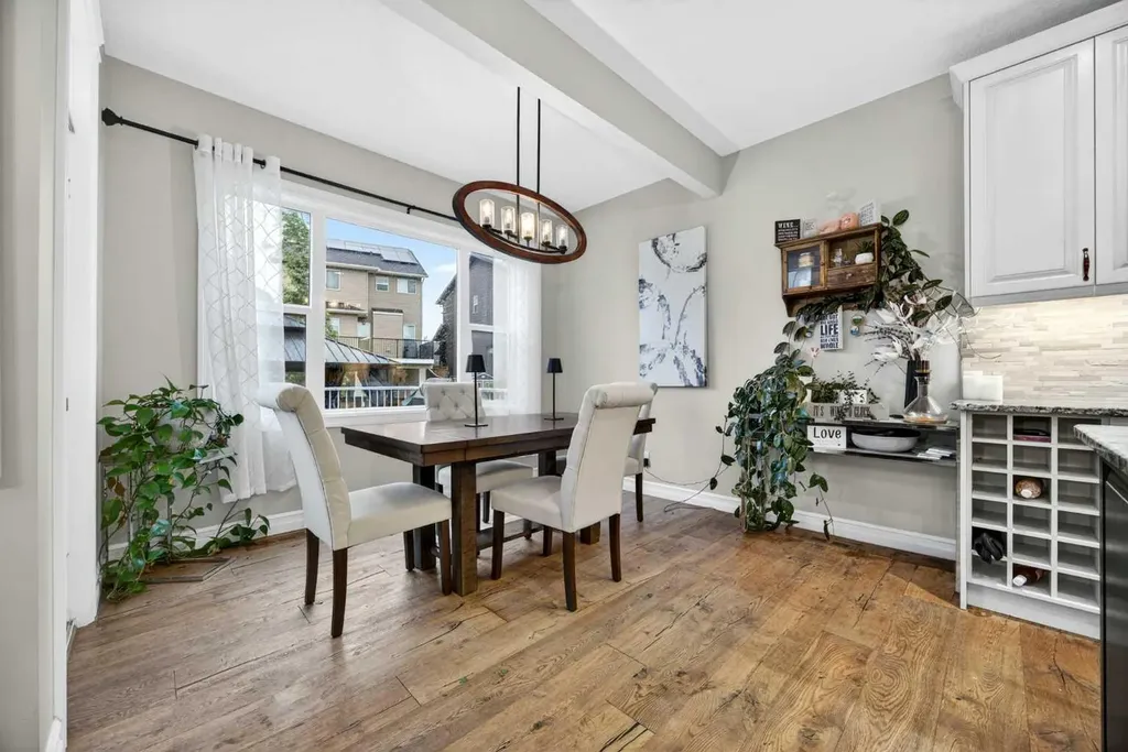 39 Nolanfield Crescent NW Calgary AB T3R 0L7