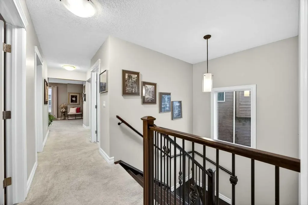 39 Nolanfield Crescent NW Calgary AB T3R 0L7