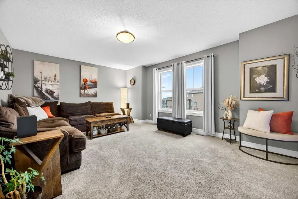 39 Nolanfield Crescent NW Calgary AB T3R 0L7