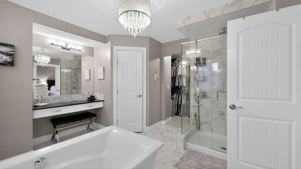 39 Nolanfield Crescent NW Calgary AB T3R 0L7