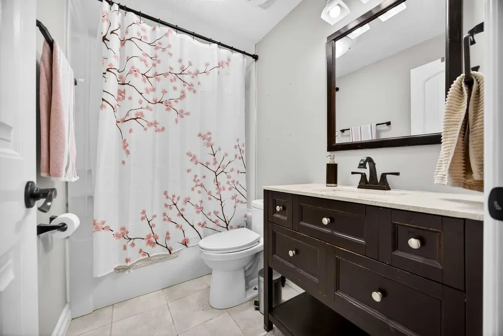 39 Nolanfield Crescent NW Calgary AB T3R 0L7