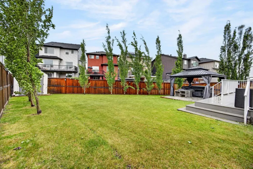 39 Nolanfield Crescent NW Calgary AB T3R 0L7
