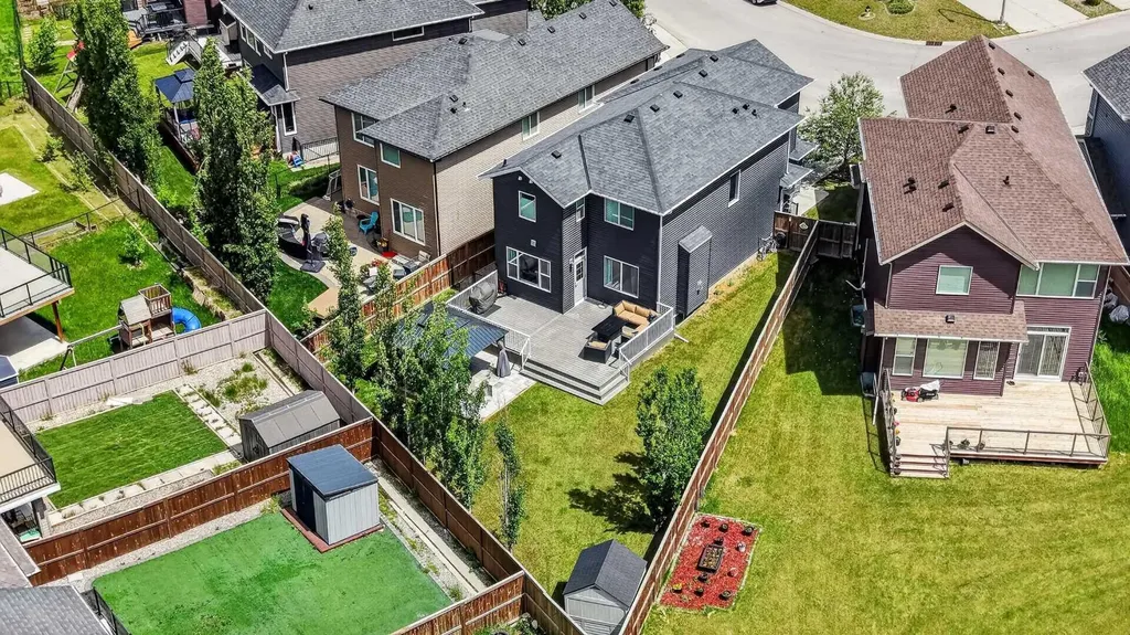 39 Nolanfield Crescent NW Calgary AB T3R 0L7