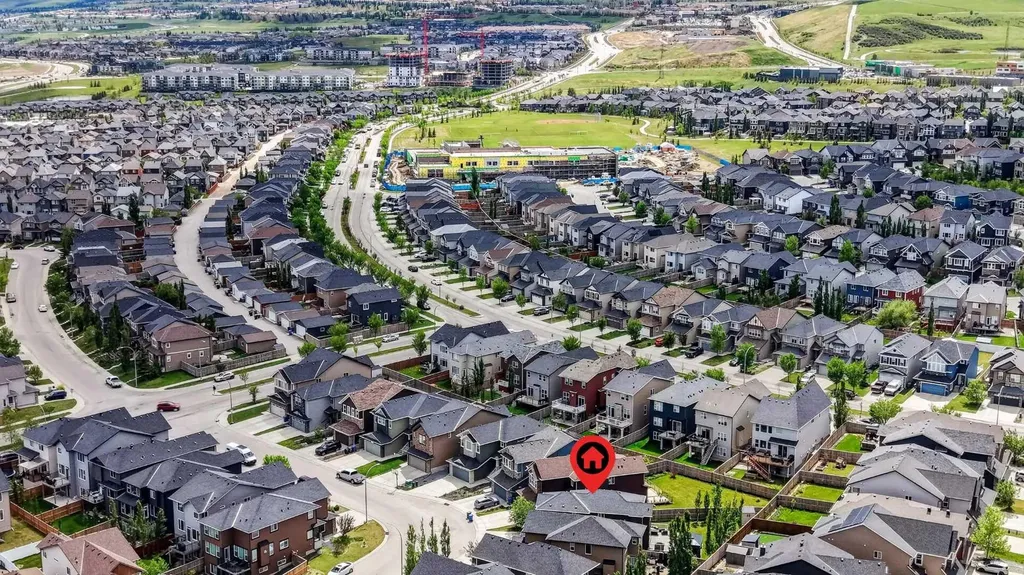 39 Nolanfield Crescent NW Calgary AB T3R 0L7