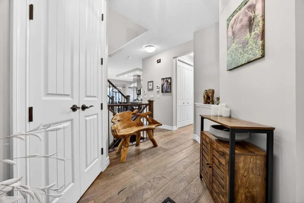 39 Nolanfield Crescent NW Calgary AB T3R 0L7