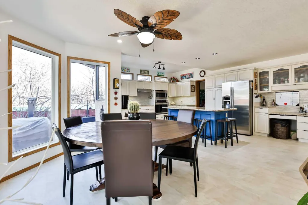 2857 6 Avenue S Lethbridge AB T1J 1E6