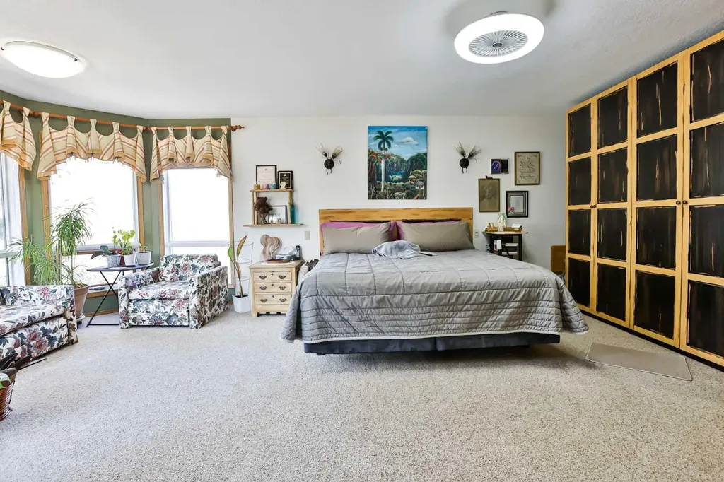 2857 6 Avenue S Lethbridge AB T1G 1E6