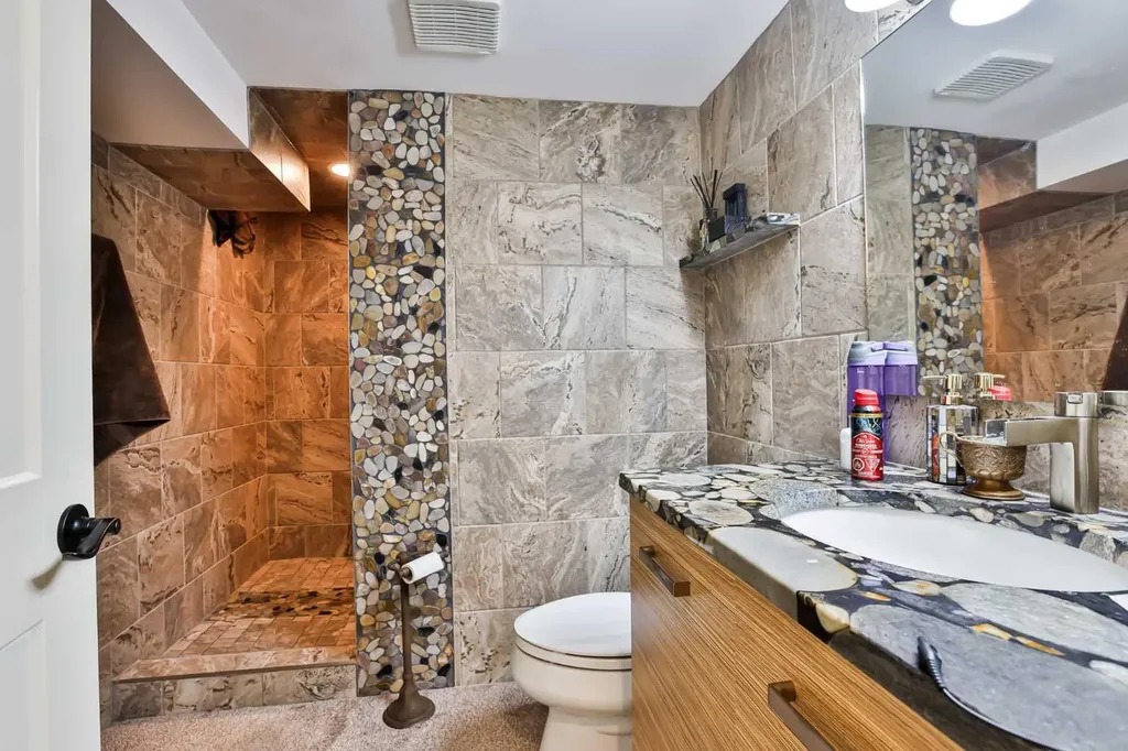 2857 6 Avenue S Lethbridge AB T1G 1E6